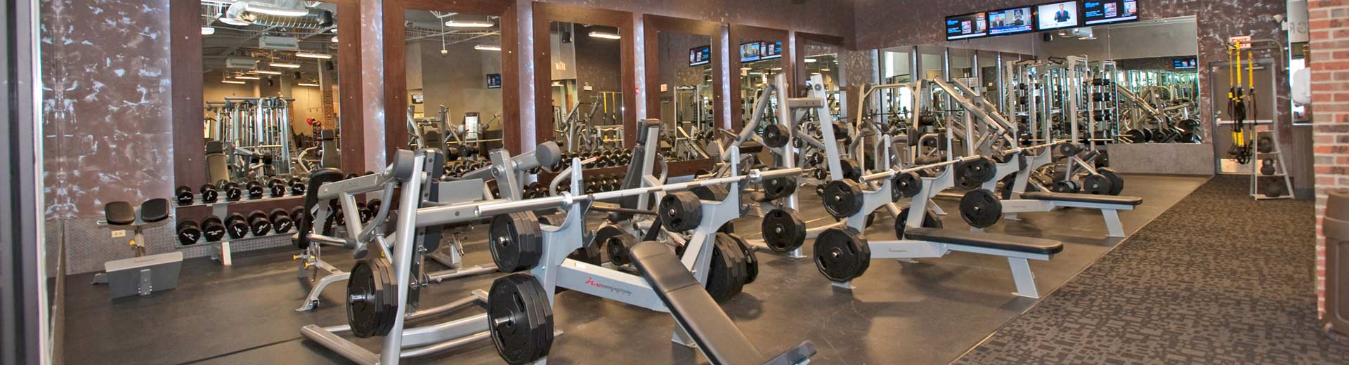 belmont & sawyer chicago gym amenities | xsport fitness