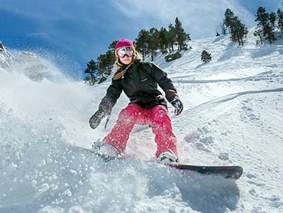 woman snowboarding